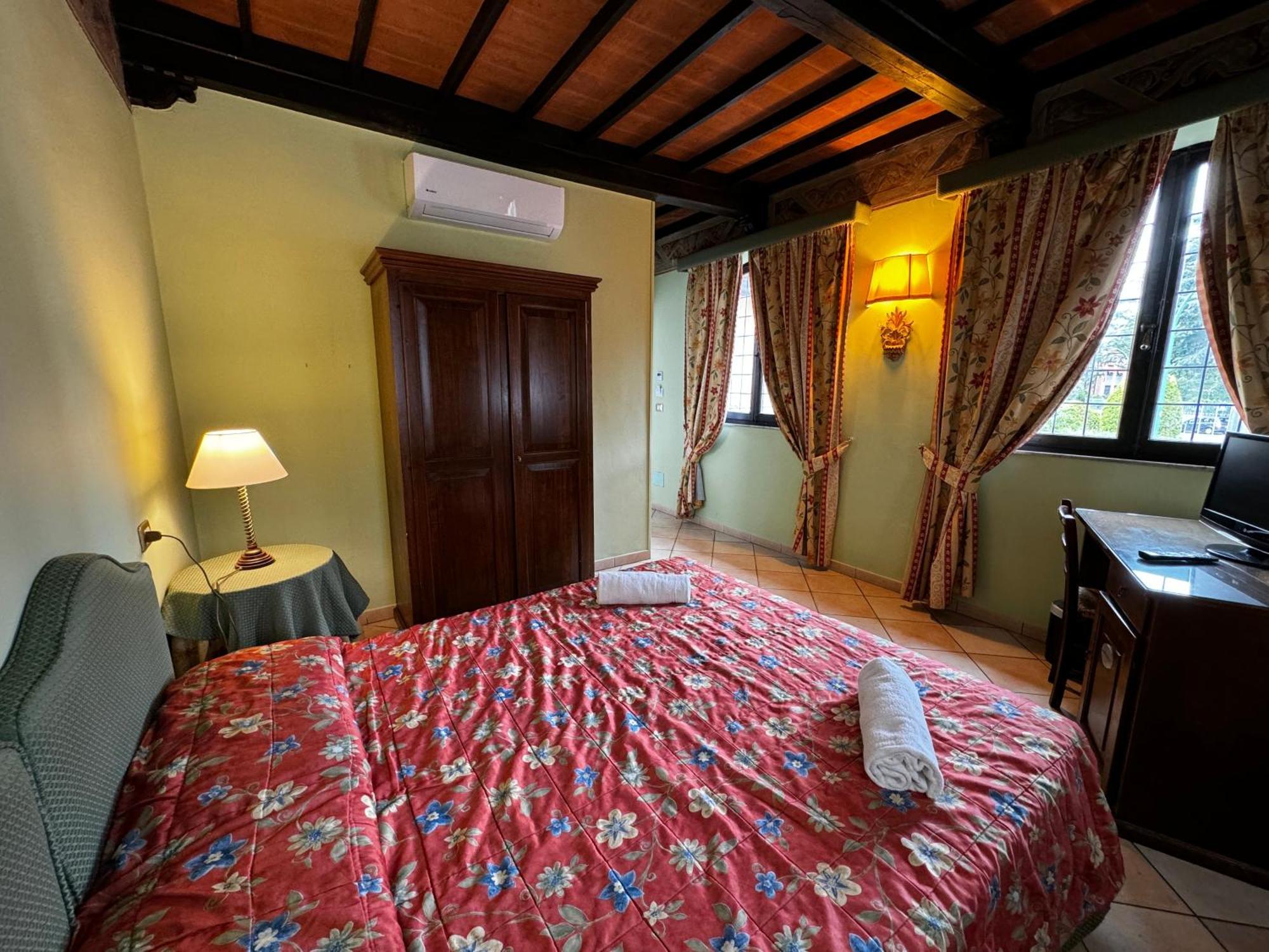 Villa Le Camelie Siena Exterior photo